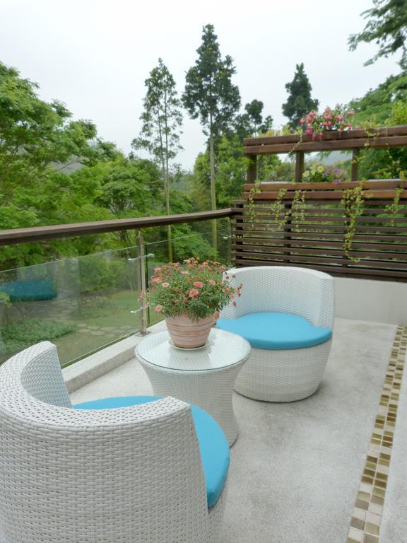 Apartmán Around The Tree Manor Shitan Pokoj fotografie